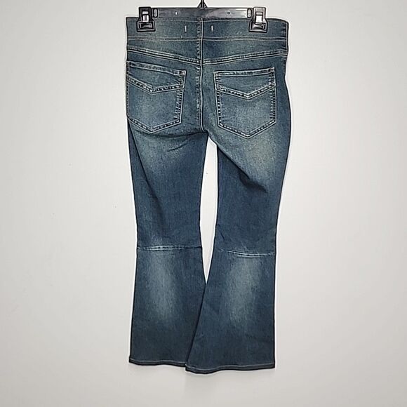 Free People Womens Jeans Pull-On Flare Leg Dark Blue Denim Size 25R Stretchy - Picture 4 of 8